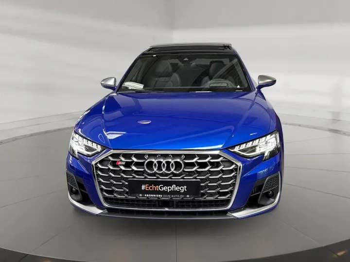 Audi S8