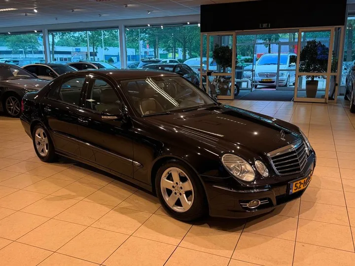 Mercedes-Benz E 280