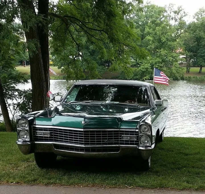 Cadillac Deville