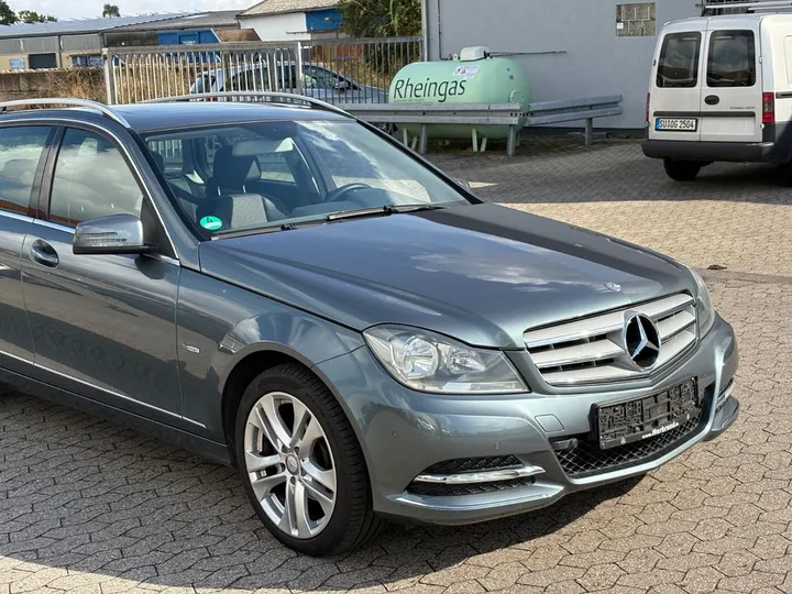 Mercedes-Benz C 200