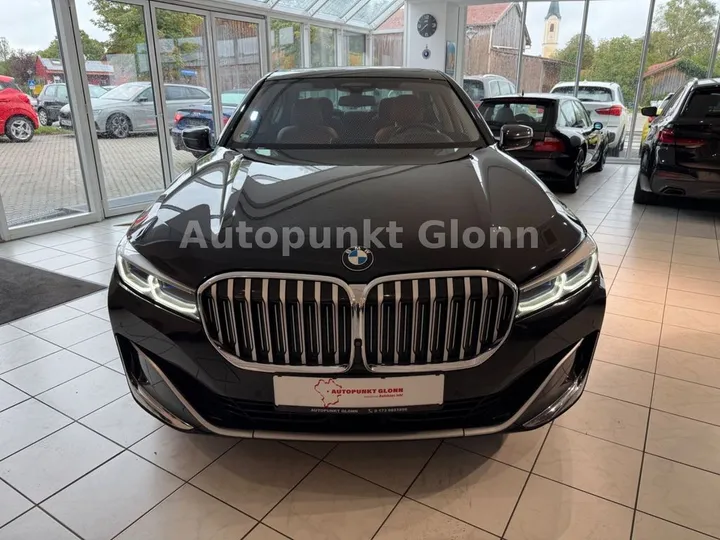 BMW 740