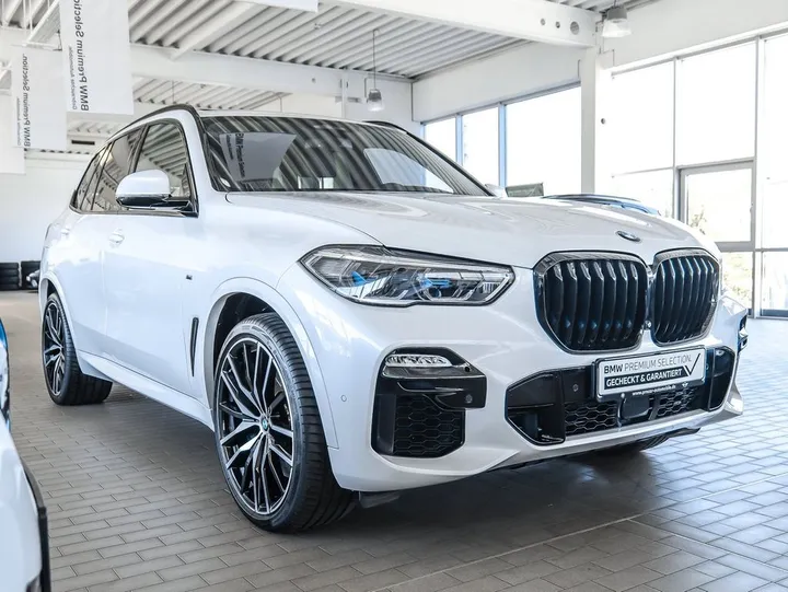 BMW X5 M50