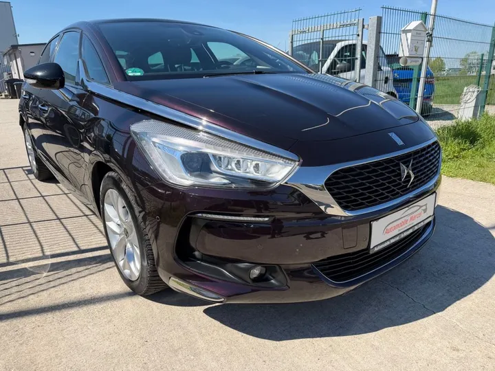 DS Automobiles DS5