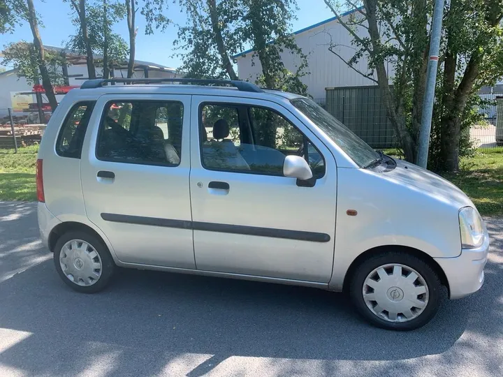 Opel Agila