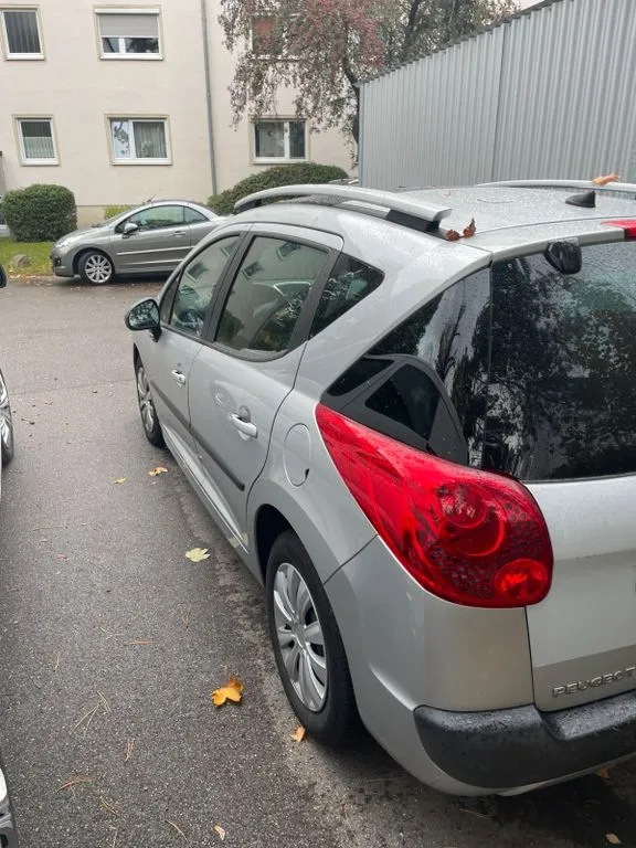 Peugeot 207