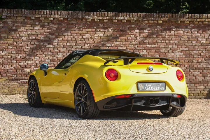 Alfa Romeo 4C