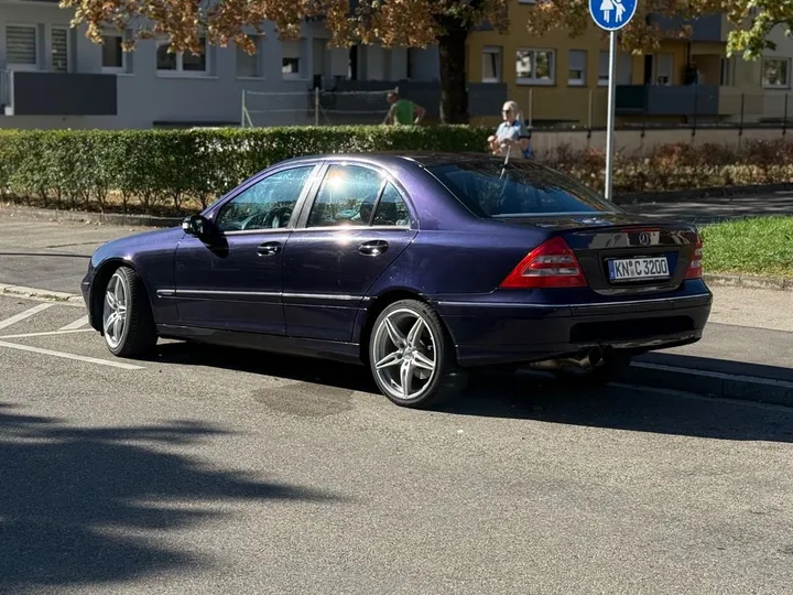 Mercedes-Benz C 320