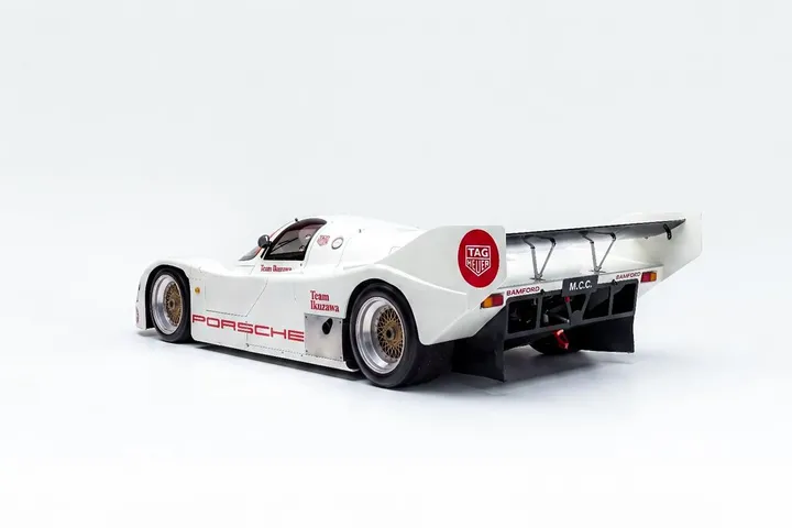 Porsche 962