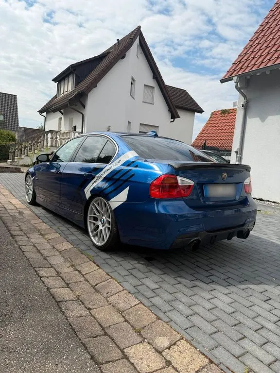 BMW 335