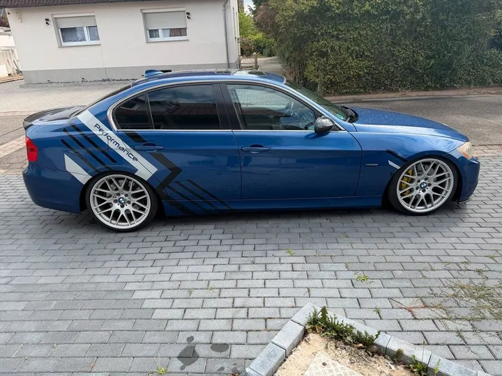 BMW 335