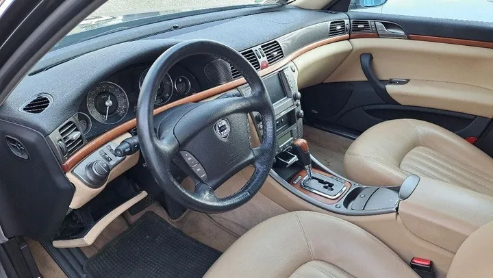 Lancia Thesis