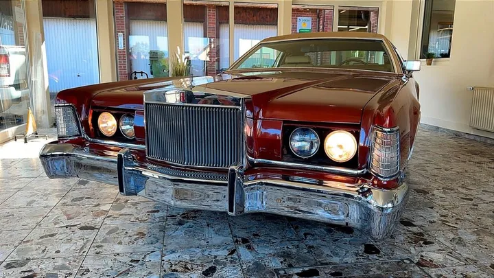 Lincoln Continental