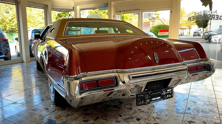 Lincoln Continental