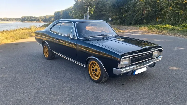 Opel Commodore