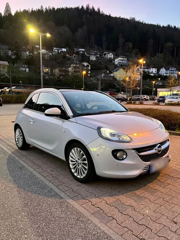Opel Adam