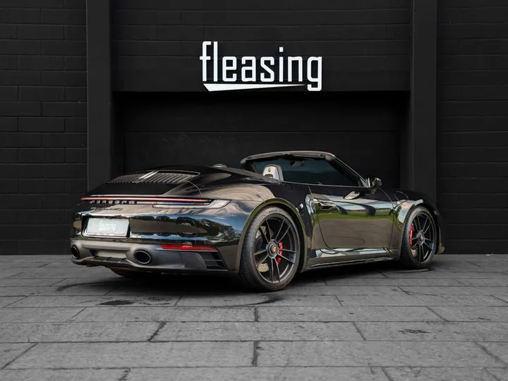 Porsche 992