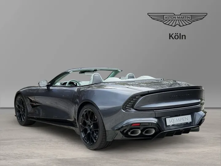 Aston Martin Vanquish