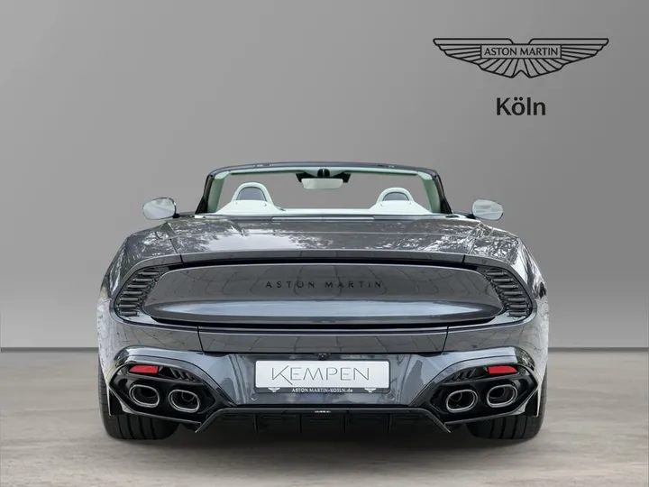 Aston Martin Vanquish