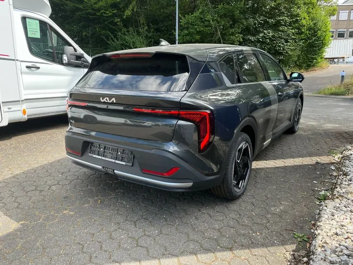Kia K4