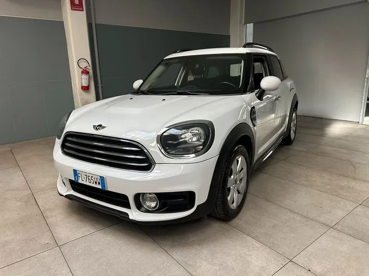 MINI One D Countryman