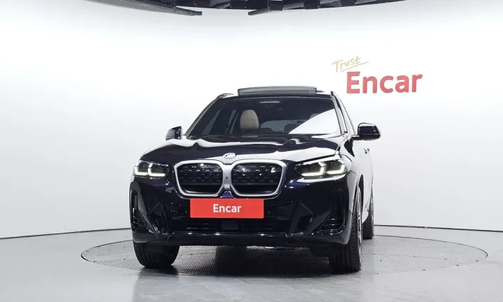 BMW iX3
