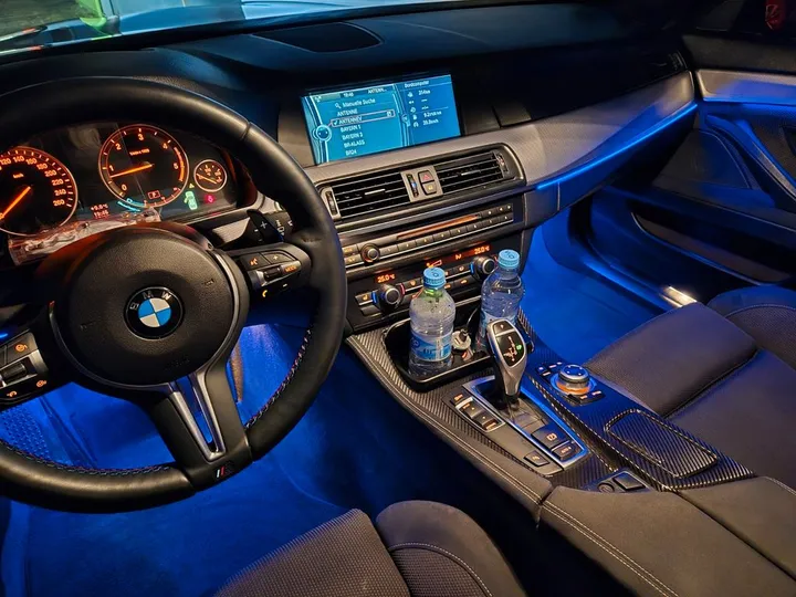 BMW 525