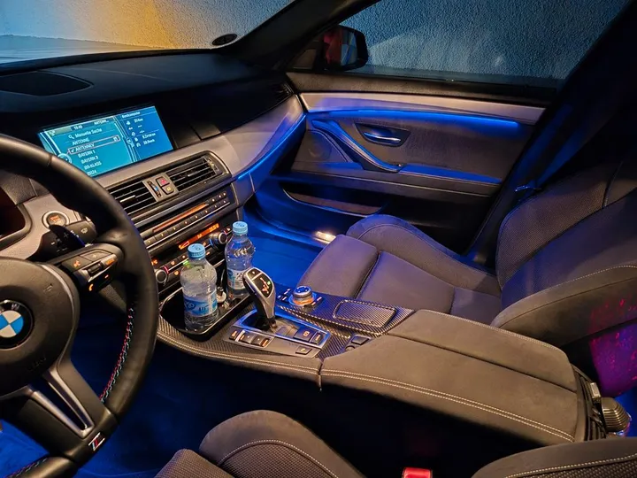 BMW 525
