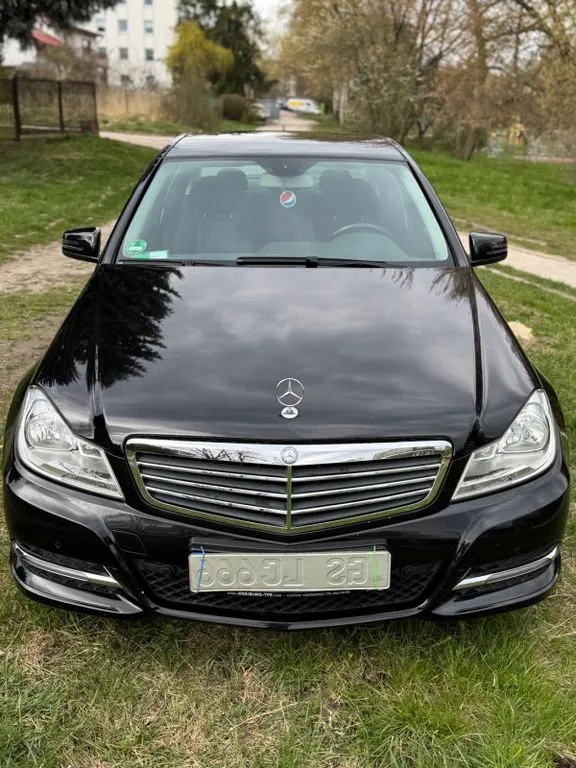 Mercedes-Benz C 220