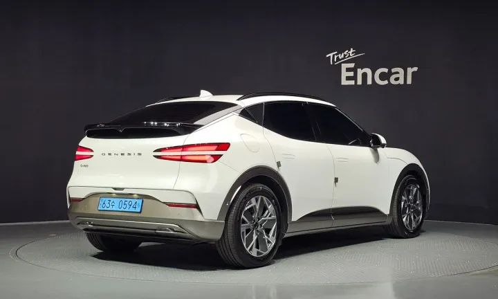 Genesis GV60