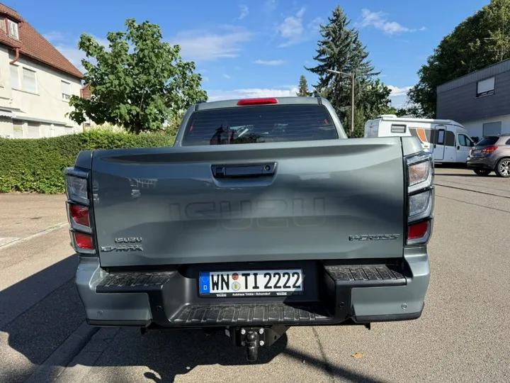 Isuzu D-Max