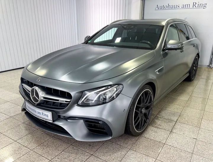 Mercedes-Benz E 63 AMG