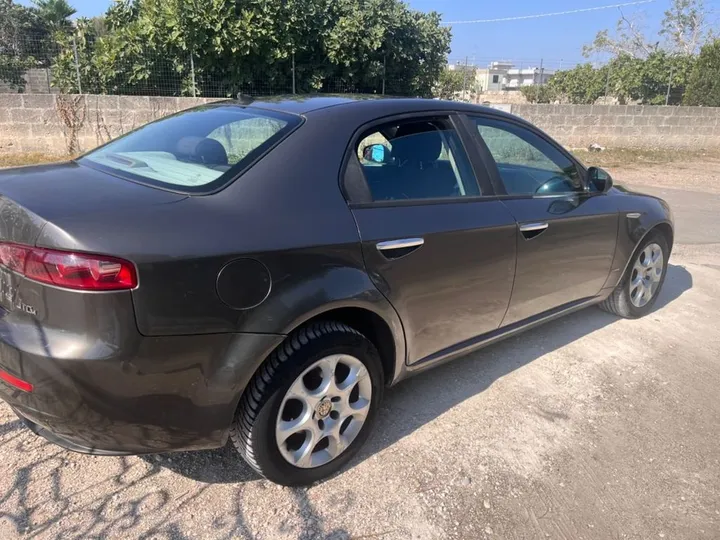 Alfa Romeo 159