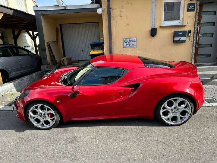 Alfa Romeo 4C