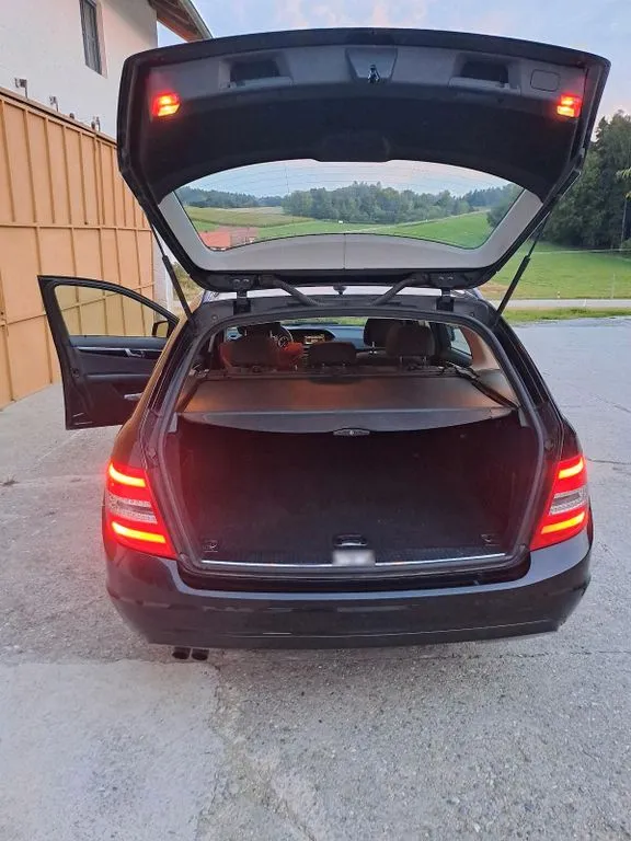 Mercedes-Benz C 200