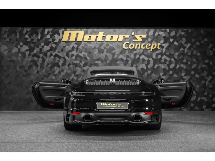 Porsche 992