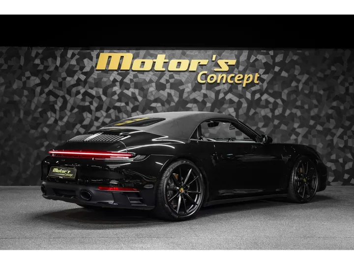 Porsche 992
