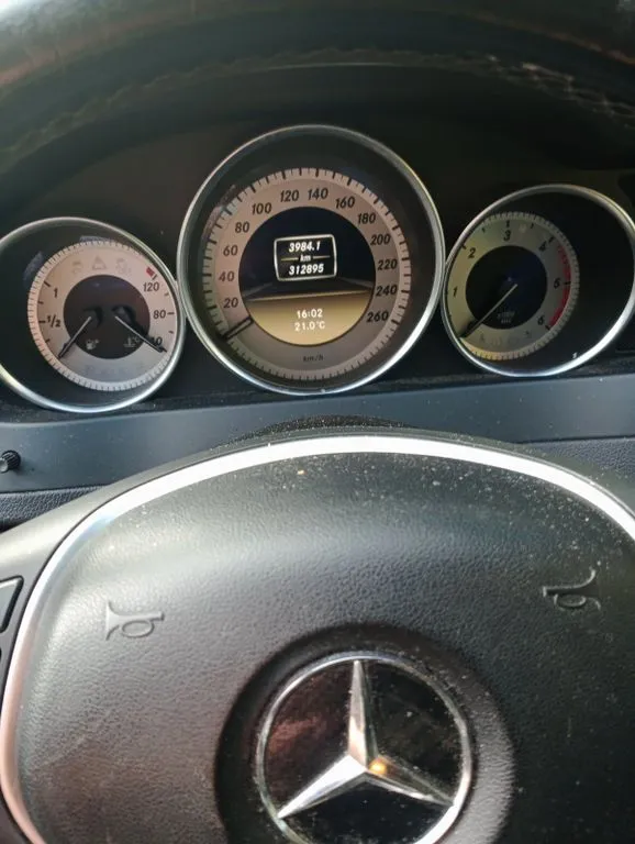 Mercedes-Benz C 200