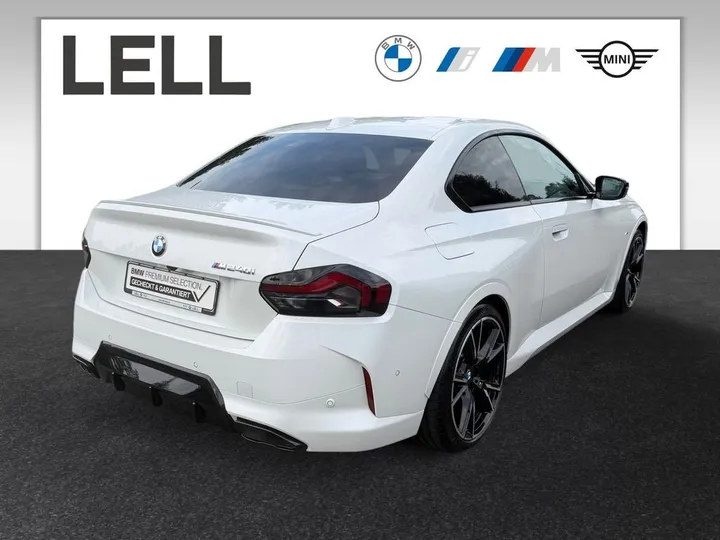 BMW M240i