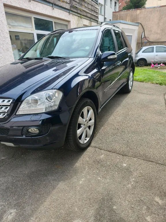 Mercedes-Benz ML 320