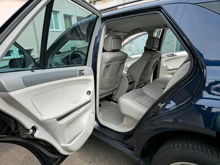 Mercedes-Benz ML 320