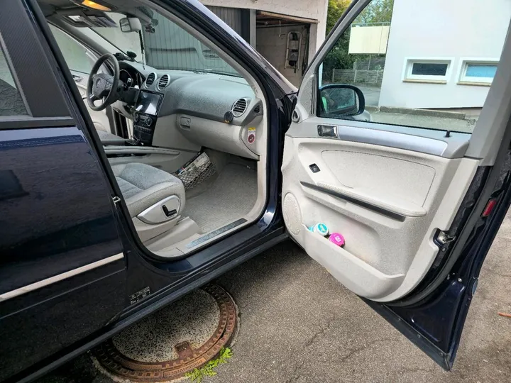 Mercedes-Benz ML 320