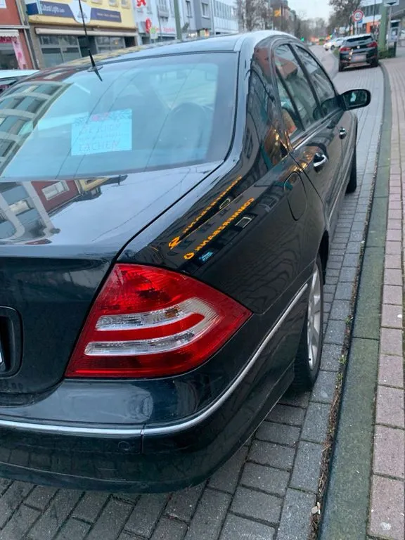 Mercedes-Benz C 180