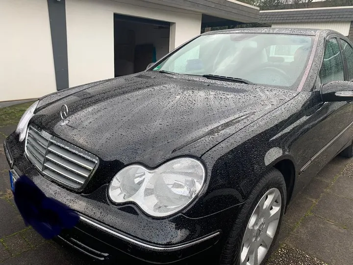 Mercedes-Benz C 180