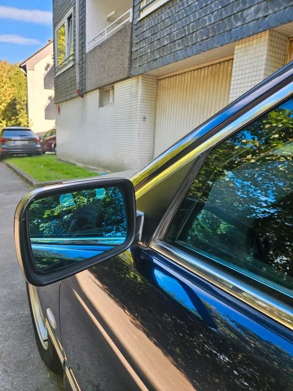 BMW 523