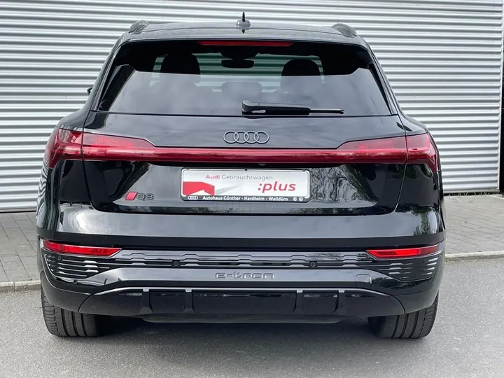 Audi Q8 e-tron