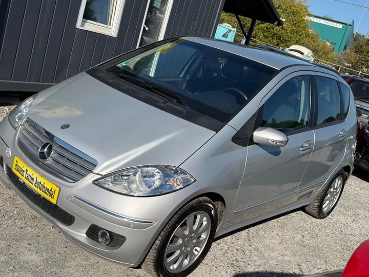 Mercedes-Benz A 200