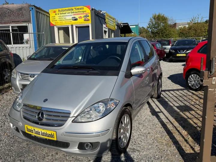 Mercedes-Benz A 200