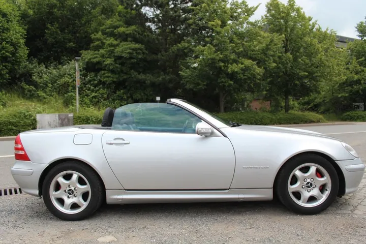 Mercedes-Benz SLK 200