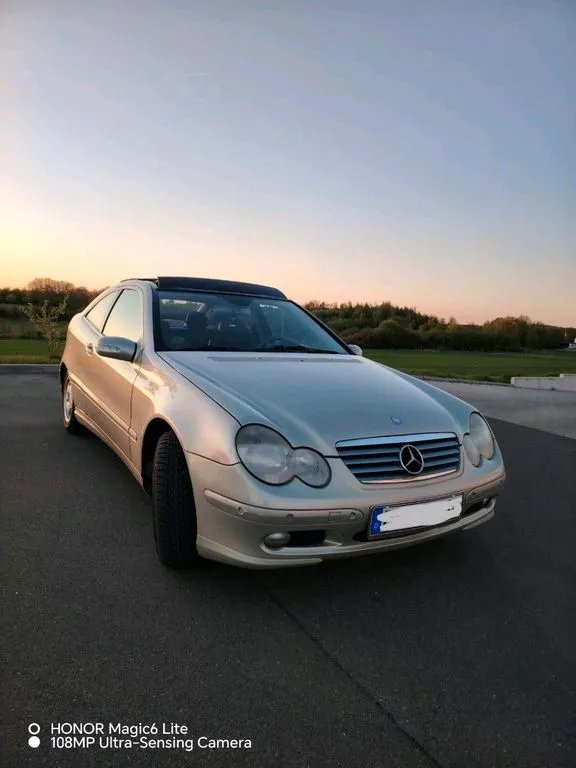 Mercedes-Benz C 180