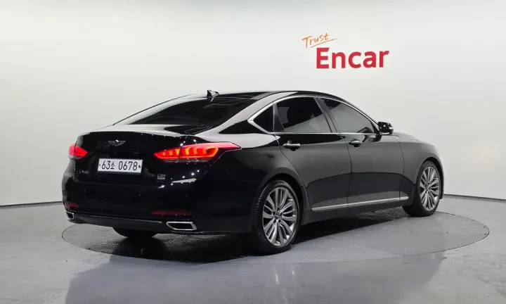 Hyundai Genesis
